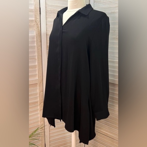➖Chico's Black Button Down Long Sleeve Hidden Button Packet Side Slit Tunic. M - Picture 3 of 10
